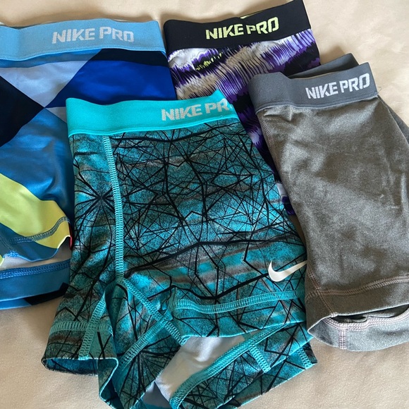 Nike Pro Short Bundle - Picture 1 of 3